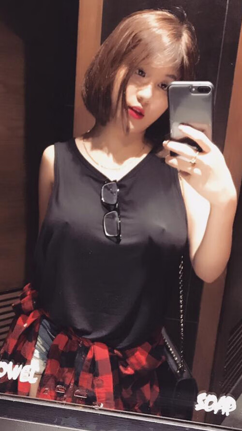 外教风格与球队文化适应难度大，外教团队对训练的要求很高