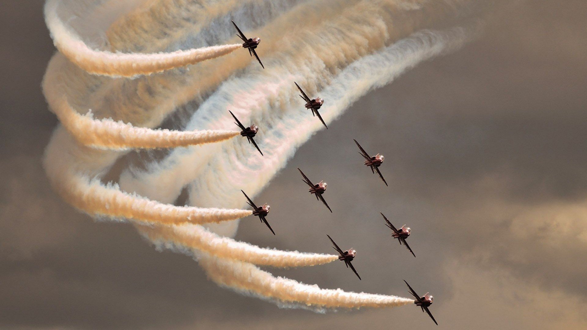 爱游戏体育平台-特色足球运动场设计融合文化元素，彰显独特地域特色，足球场设计方案