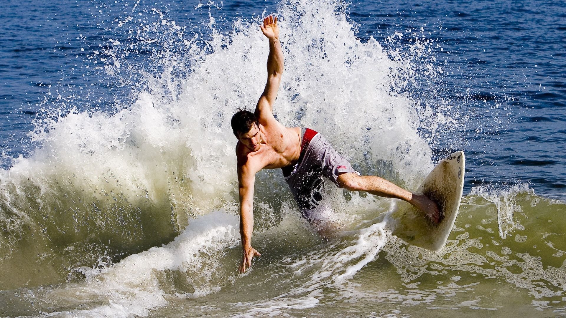 足球史最离谱乌龙球，足球比赛中乌龙球算谁的